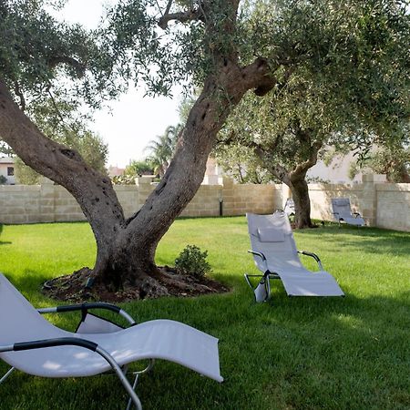 U Ceccenate Bed and Breakfast Montalbano  Εξωτερικό φωτογραφία